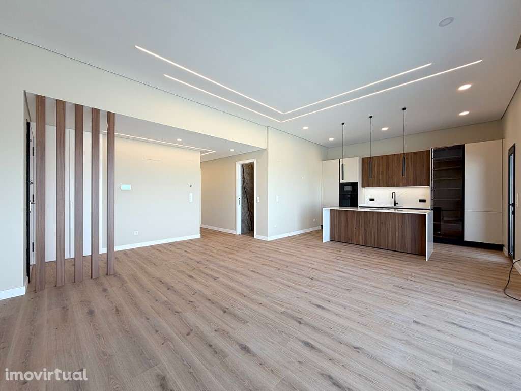 Moradia Isolada T4 com piscina e piso radiante a venda em Azeitão - Grande imagem: 4/25