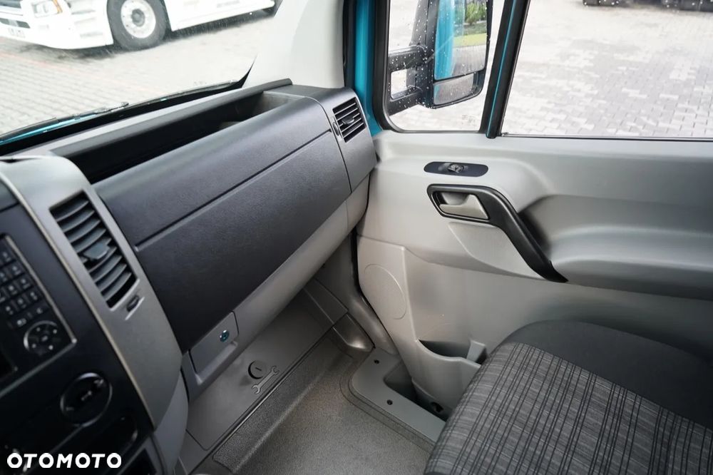 Mercedes-Benz SPRINTER / KONTENER 4,3 M / WINDA PALFINGER / SPROWADZONY - 30