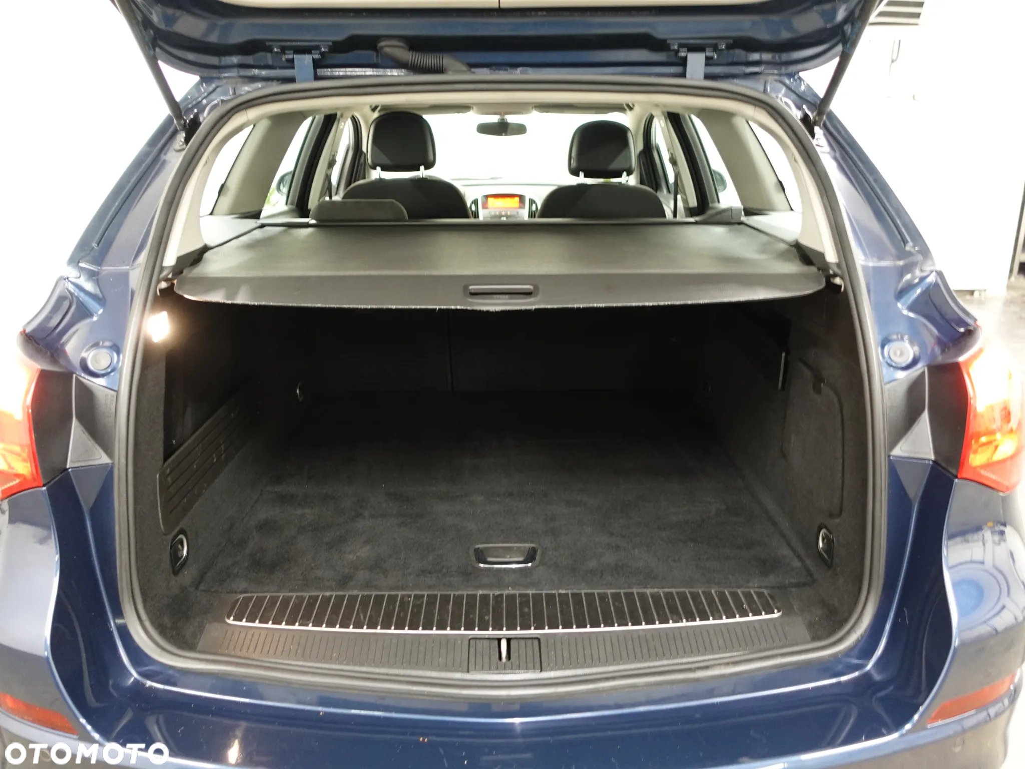 Opel Astra 2.0 CDTI DPF Edition - 24