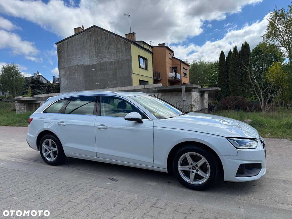 Audi A4 Avant 30 TDI S tronic advanced - 16