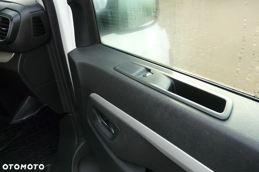 Opel Vivaro BRYGADÓWKA - 21