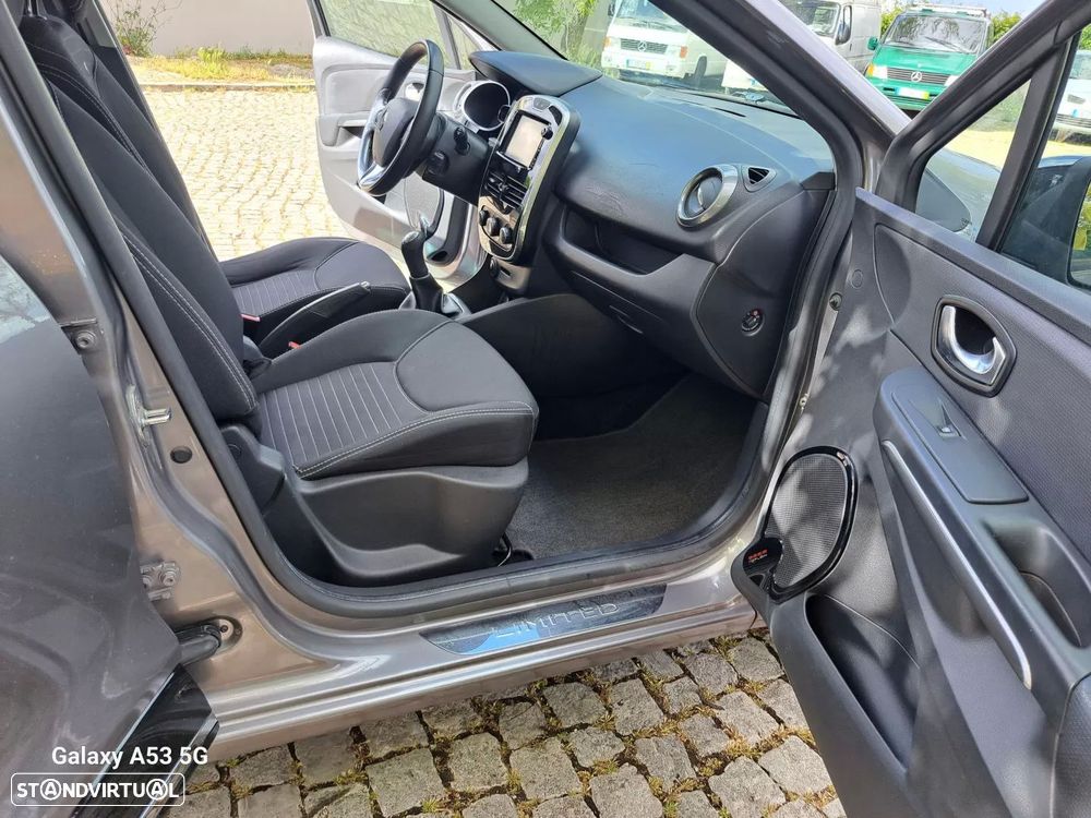 Renault Clio Sport Tourer 0.9 TCe Limited - 16