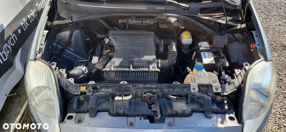 Fiat Grande Punto 1.4 16V Sport - 21