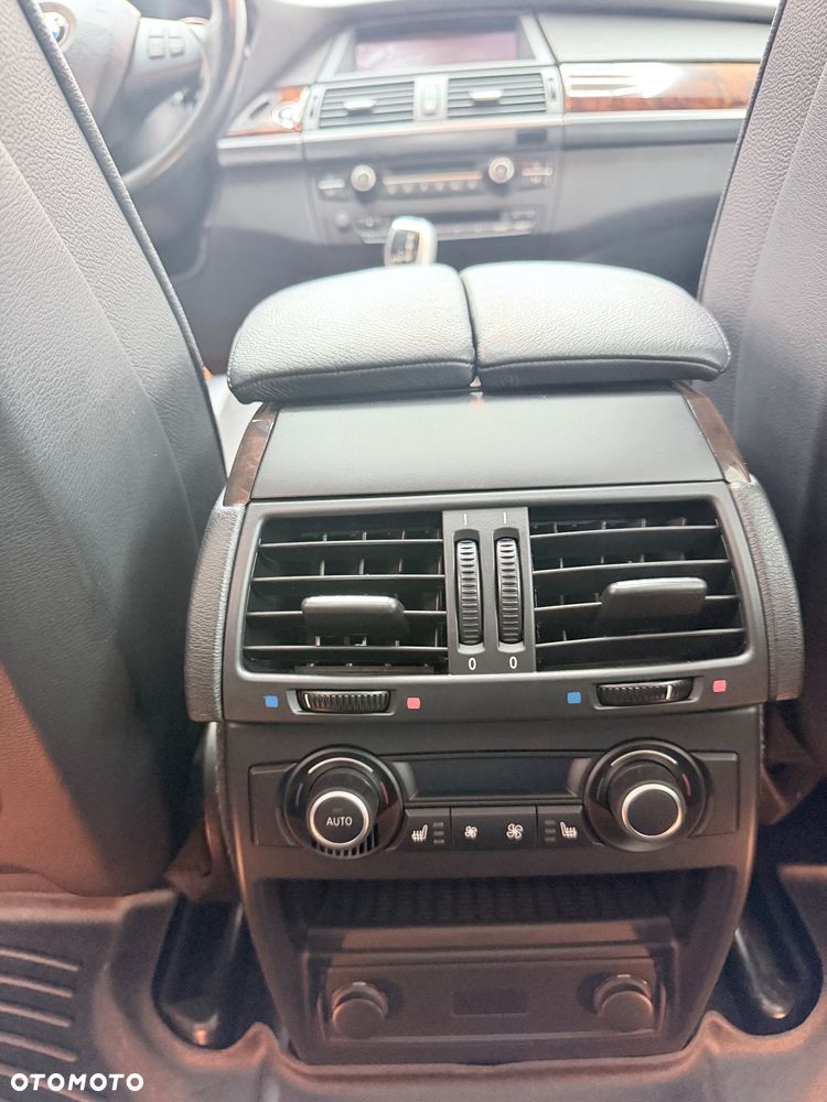 BMW X5 xDrive35i - 19