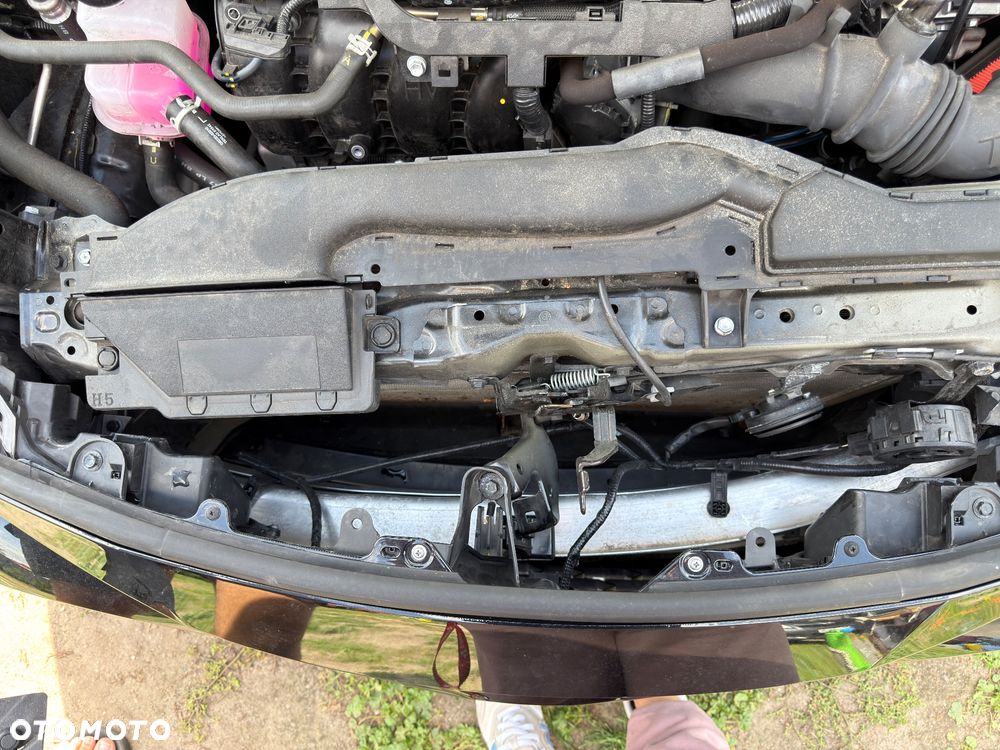 Toyota Corolla 2.0 Hybrid Style - 37