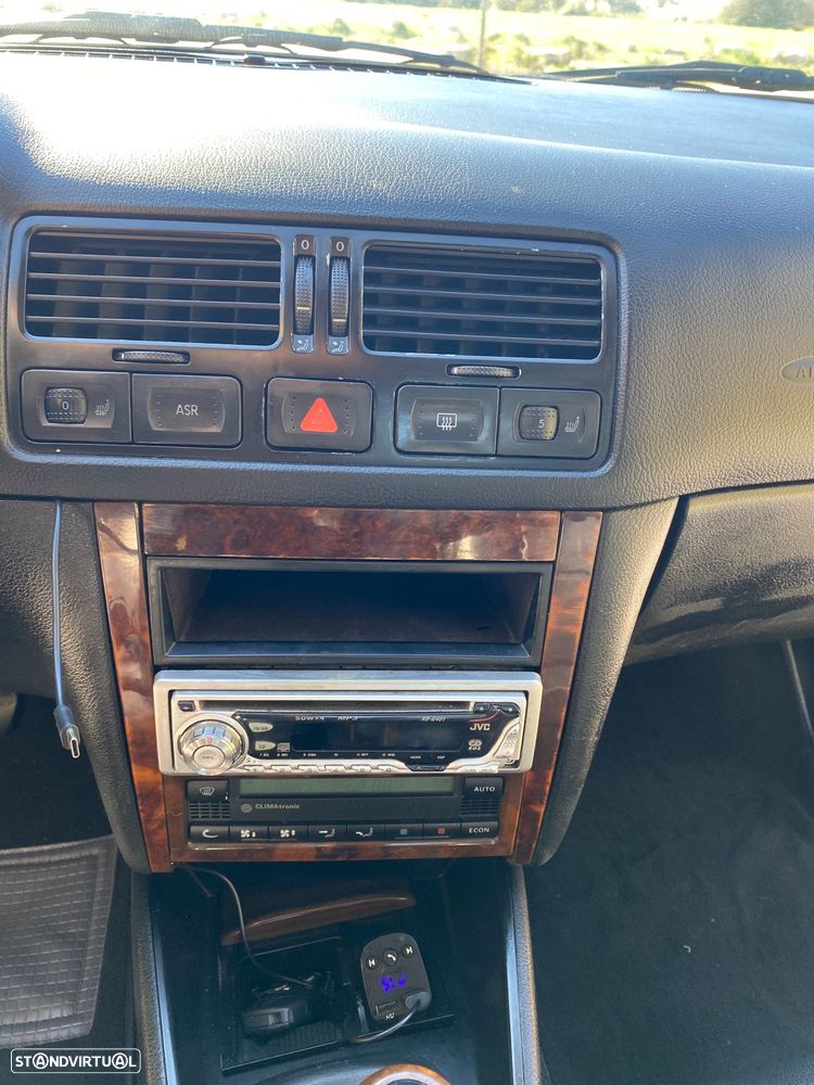 VW Bora 1.9 TDi Highline 4M - 10