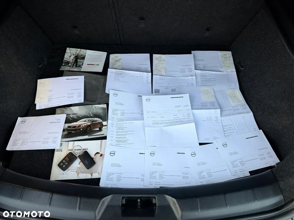 Volvo V40 T4 Powershift Momentum - 37