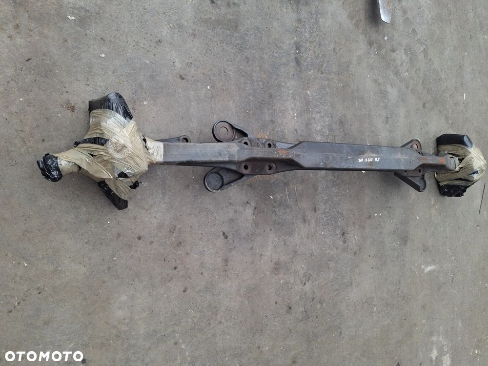 BELKA PRZÓD 17,5 8 SZPILEK DAF LF 220 EURO 6 - 1