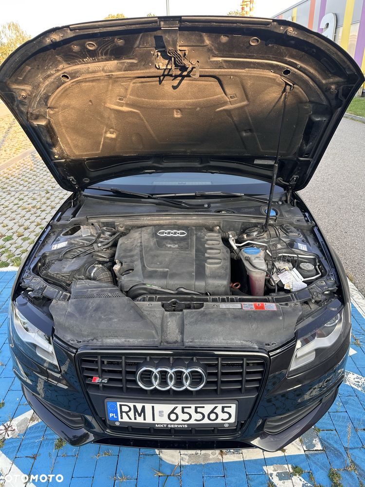 Audi A4 Limousine - 5