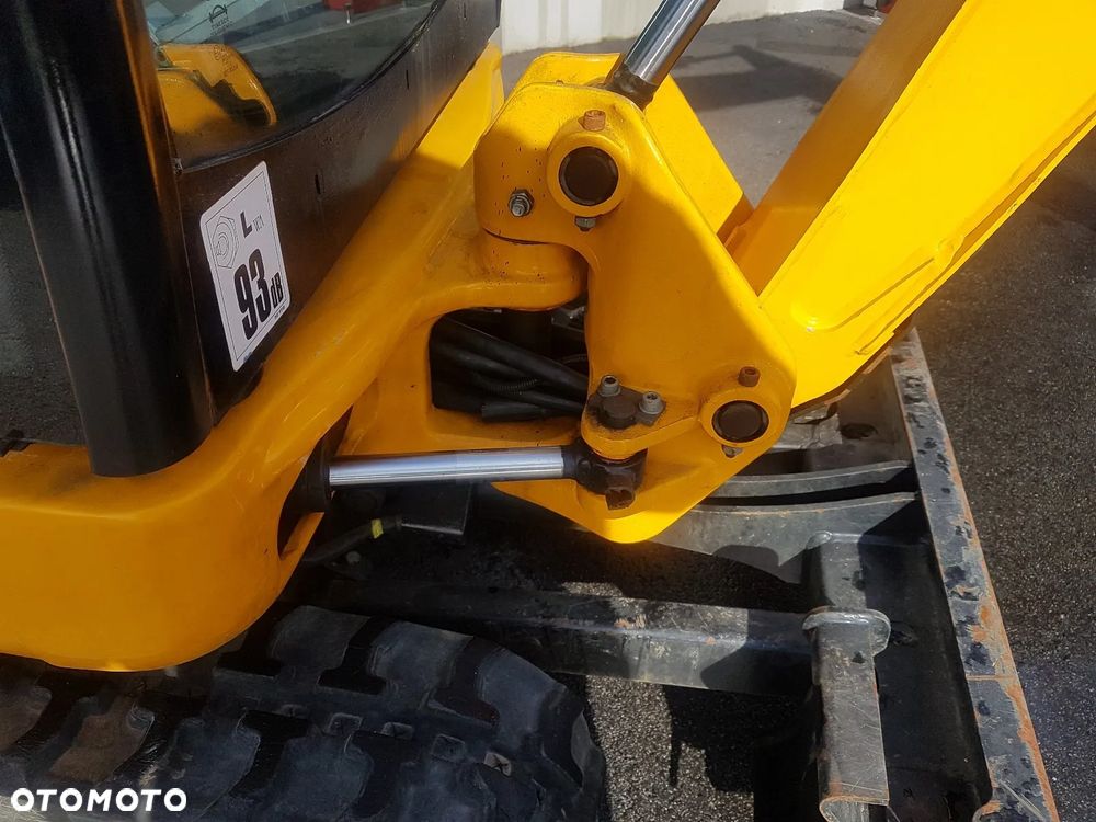 JCB JCB 8018 CTS , rok 2012 - 14