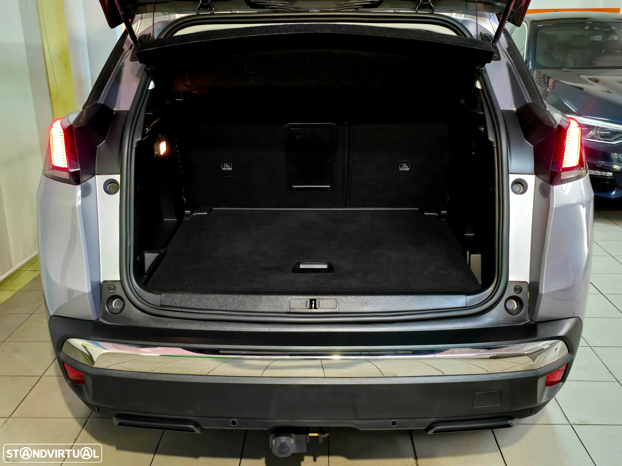 Peugeot 3008 1.2 PureTech Allure Pack EAT8 - 9