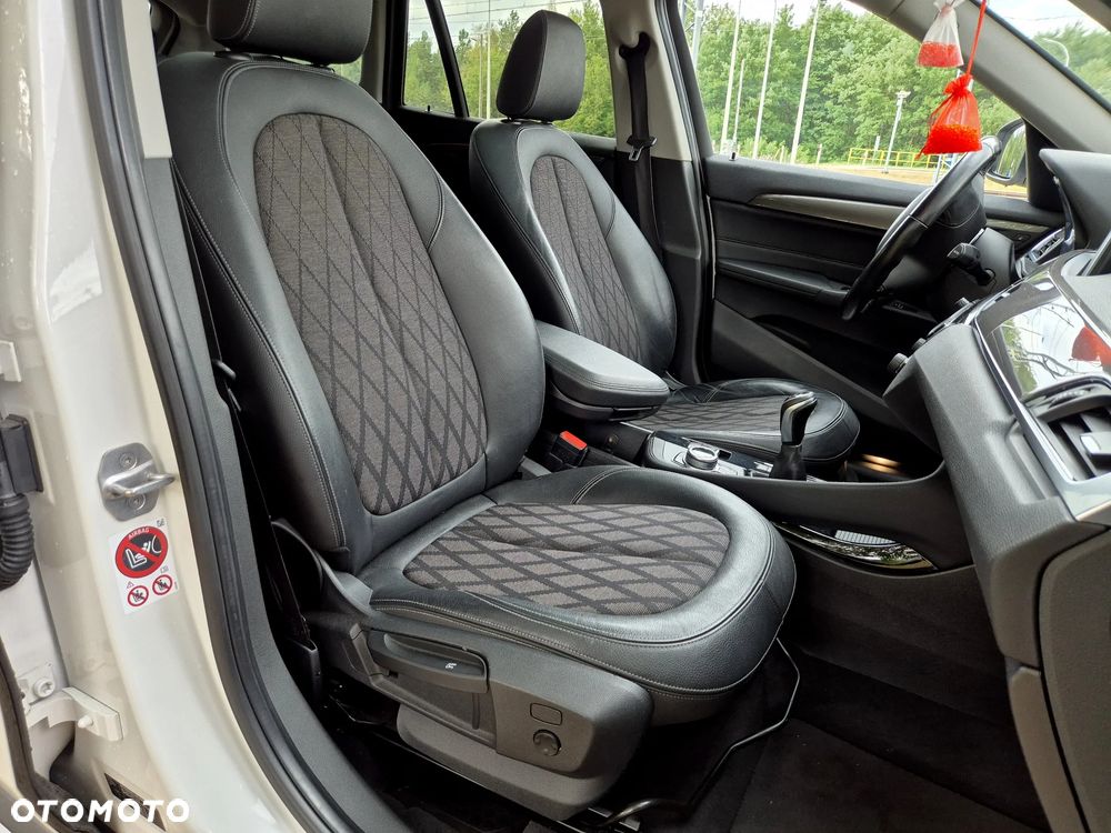 BMW X1 sDrive18d xLine - 9