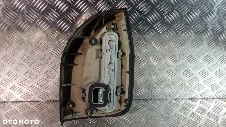 LAMPA LEWA TYLNA OPEL ZAFIRA A - 2