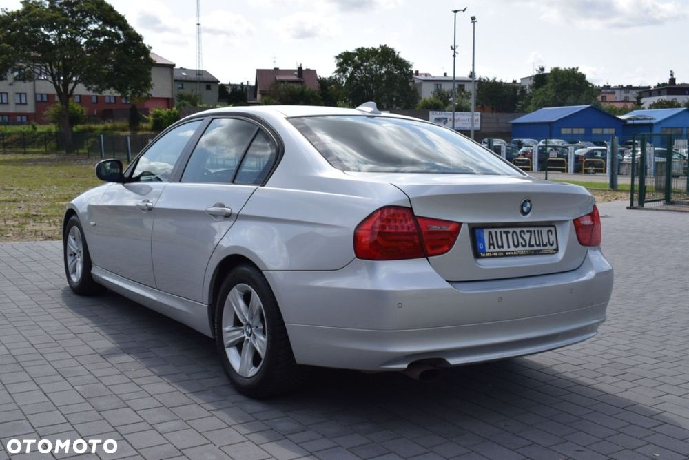 BMW Seria 3 - 10