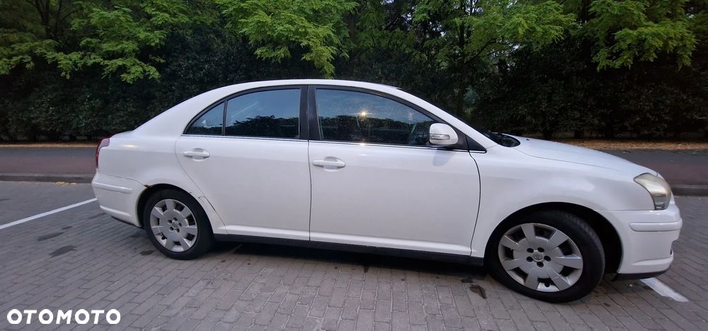 Toyota Avensis - 28