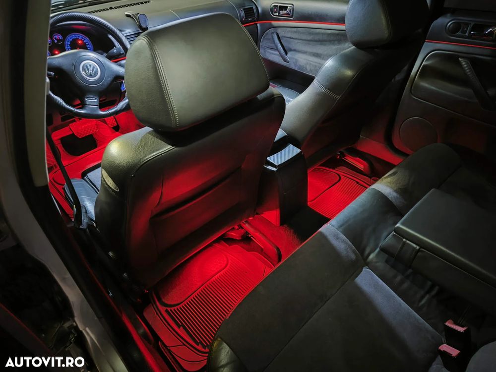 Volkswagen Passat - 11