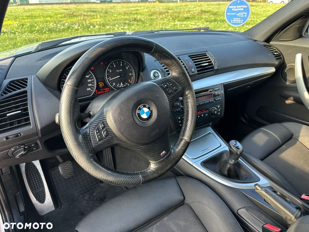 BMW Seria 1 120i - 10