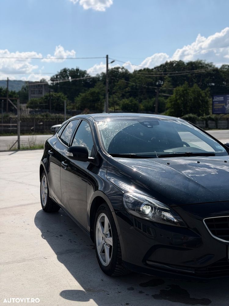 Volvo V40 T2 Momentum - 6