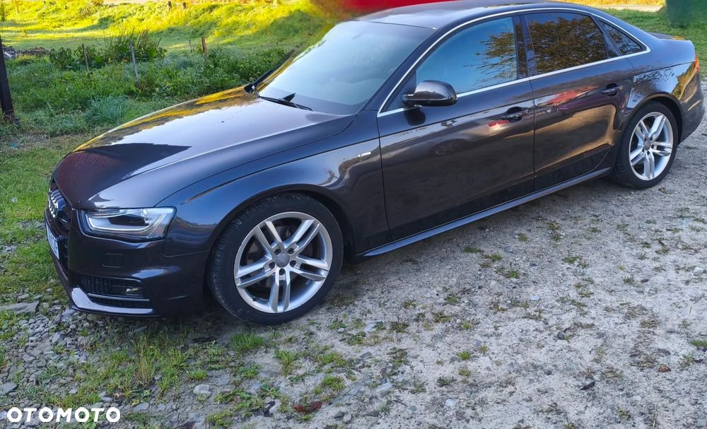 Audi A4 Limousine - 4