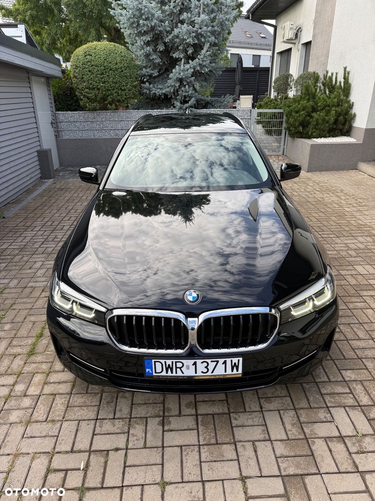 BMW Seria 5 518d Business Edition sport - 10