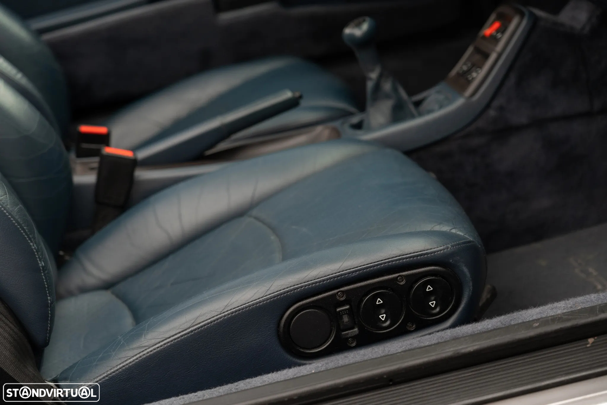 Porsche 911 (993) Cabriolet 3.6 Carrera 2 - 27