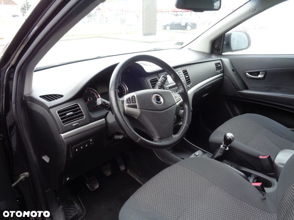 SsangYong/KGM Korando 2.0 e-XDi Quartz 2WD - 10