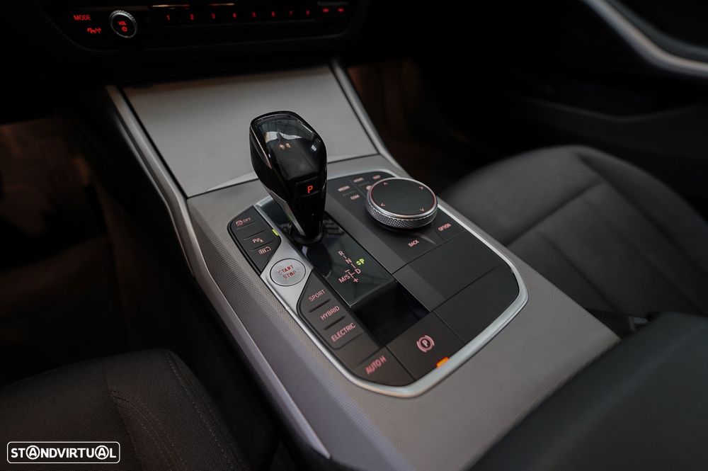 BMW 330 e Corporate Edition Auto - 8