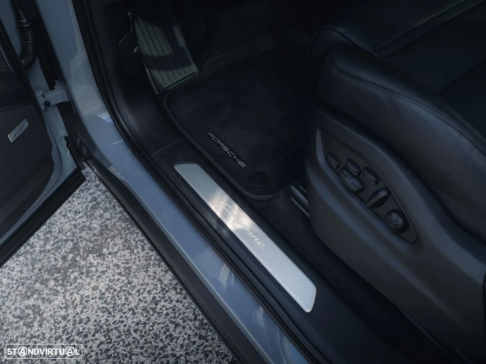 Porsche Cayenne Coupé E-Hybrid - 18