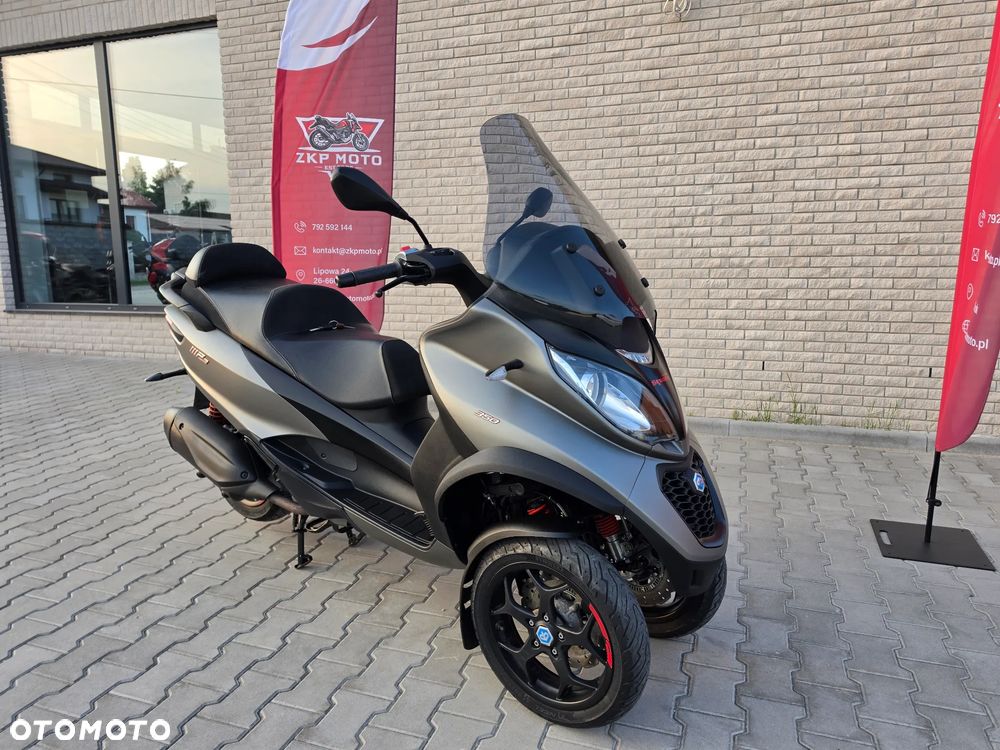 Piaggio MP-3 - 8