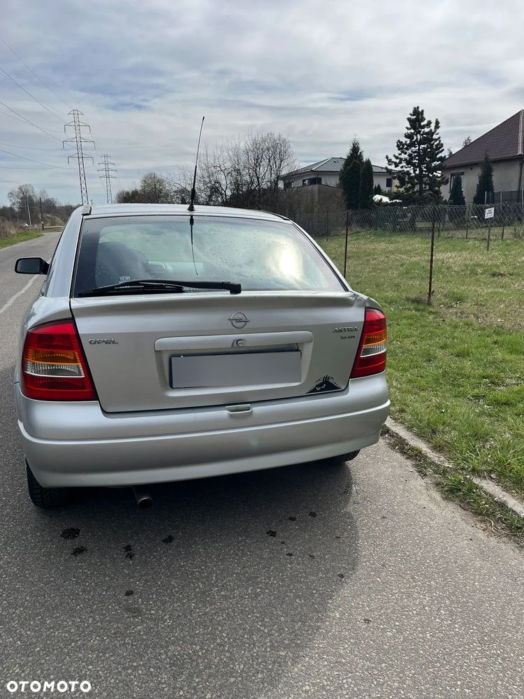 Opel Astra - 4