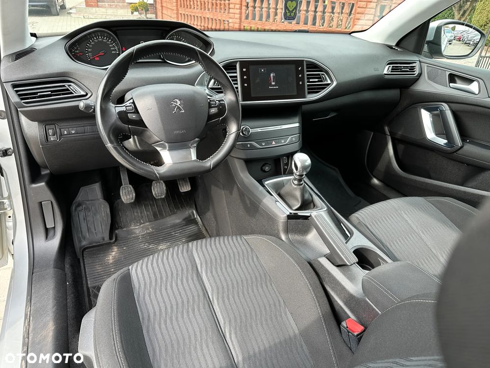 Peugeot 308 - 7