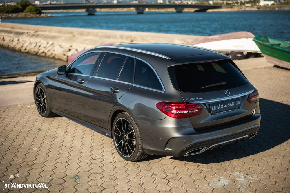 Mercedes-Benz C 300 de AMG Line - 57
