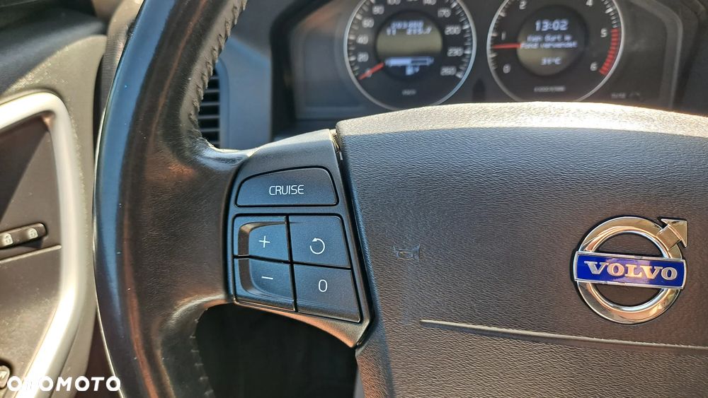 Volvo XC 60 - 30