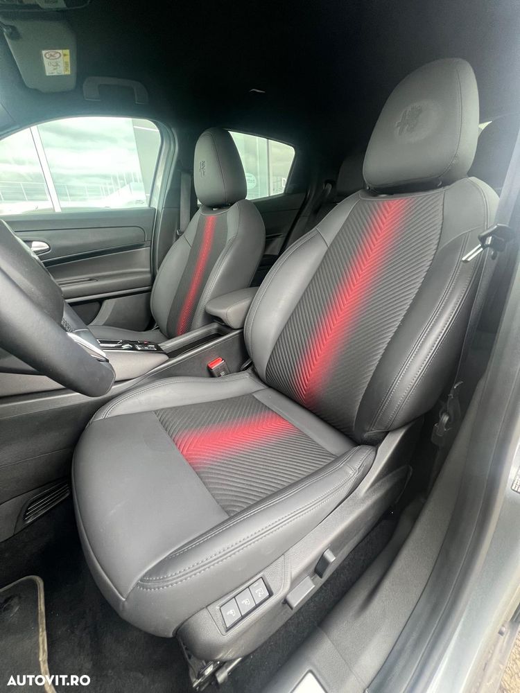 Alfa Romeo Junior 1.2 FWD eDCT6 MHEV Ibrida Speciale - 7