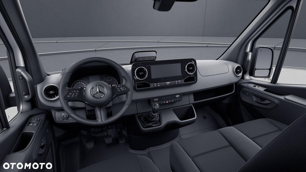 Mercedes-Benz Sprinter - 4