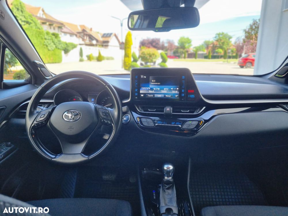 Toyota C-HR 1.8 HSD 122 CP 4x2 CVT C-ult Style bi-tone - 11