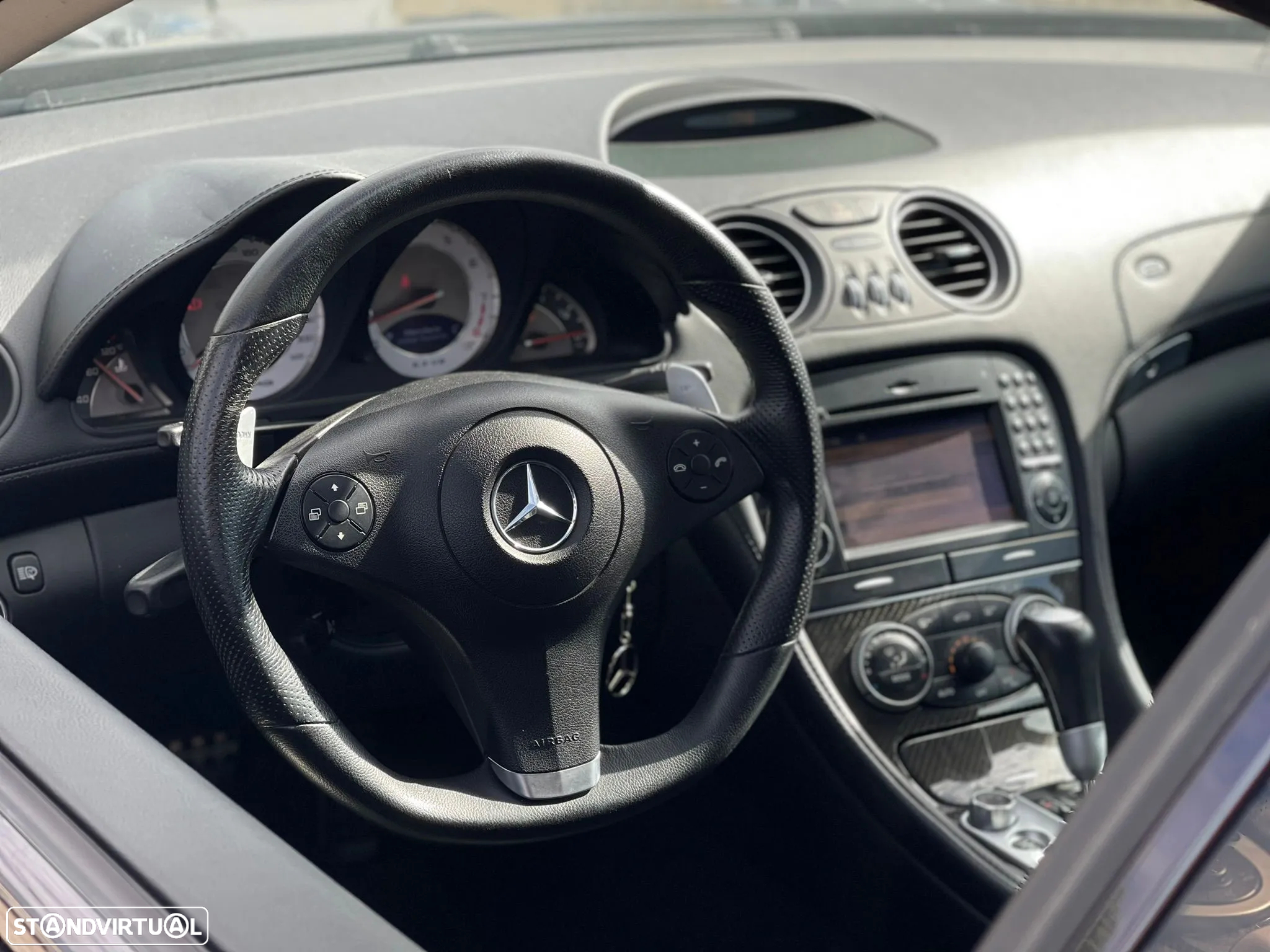 Mercedes-Benz SL 63 AMG Standard - 5