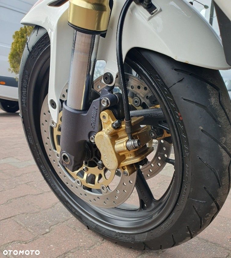Honda Hornet - 12