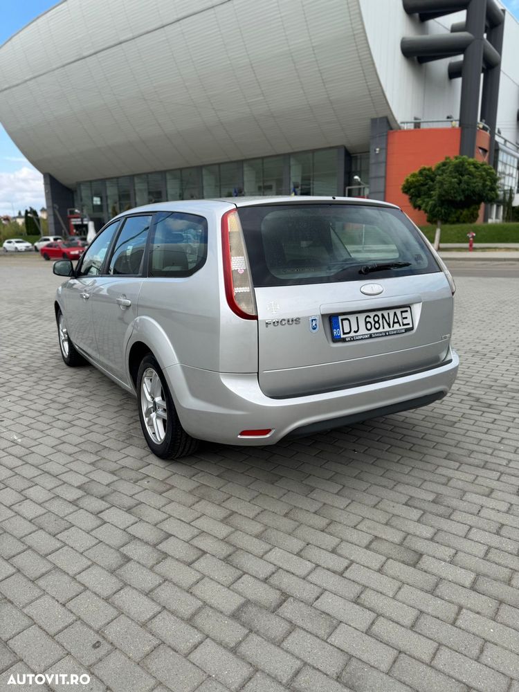 Ford Focus 1.6 TDCI Ghia - 6