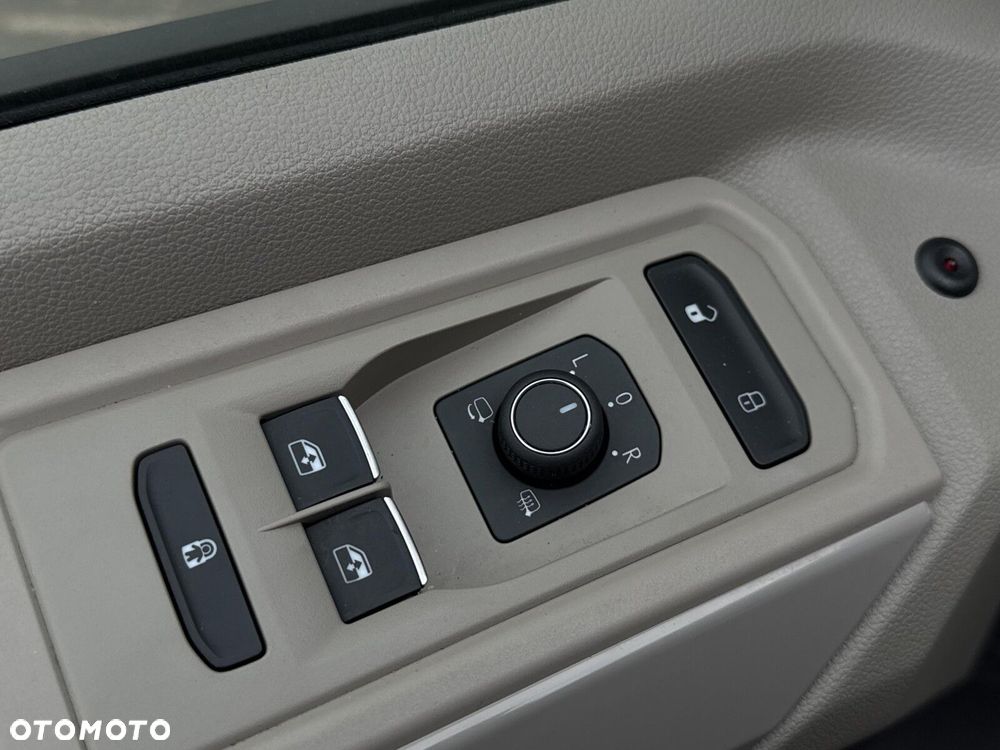 Volkswagen Multivan 2.0 TSI L2 Style DSG - 10