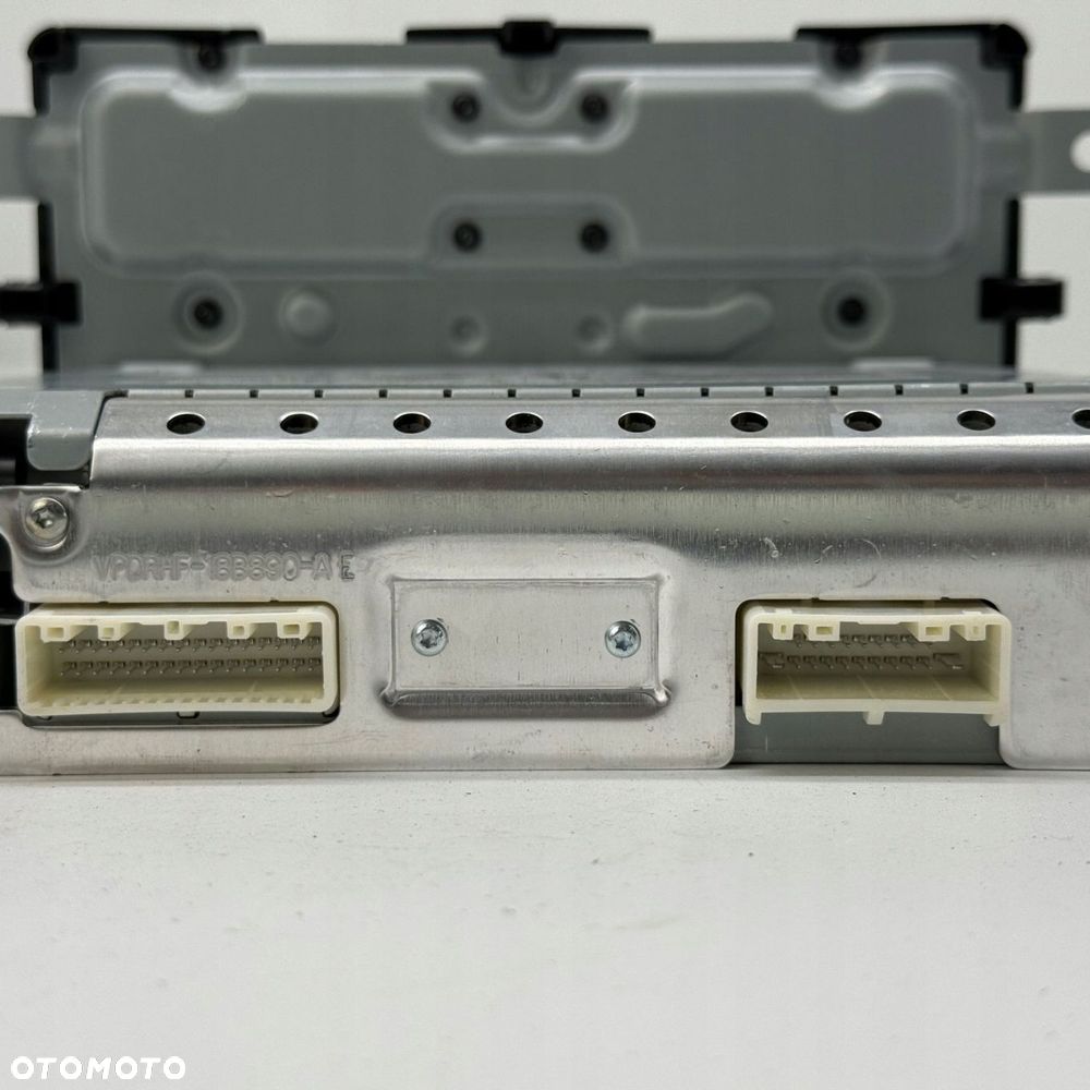 panel / radioodtwarzacz cd/dvd/gps smart fortwo iii 281150531r - 7