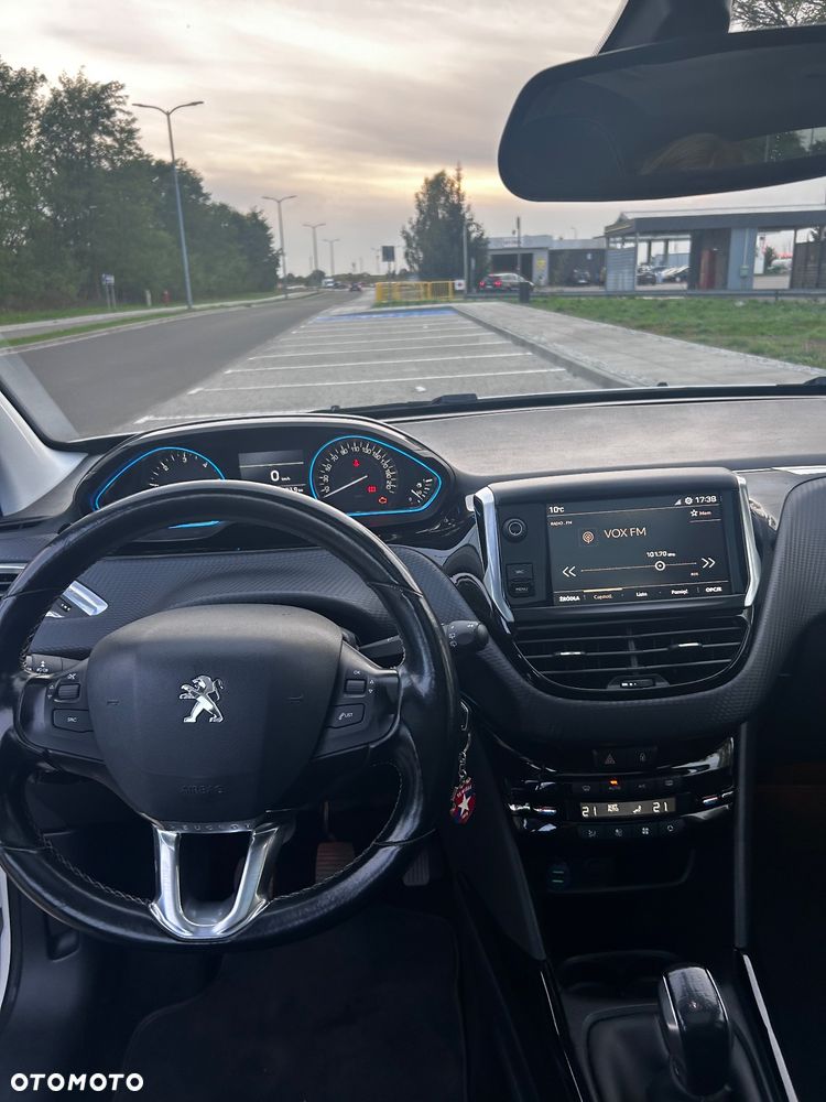 Peugeot 2008 Blue-HDi FAP 100 STOP & START Style - 25