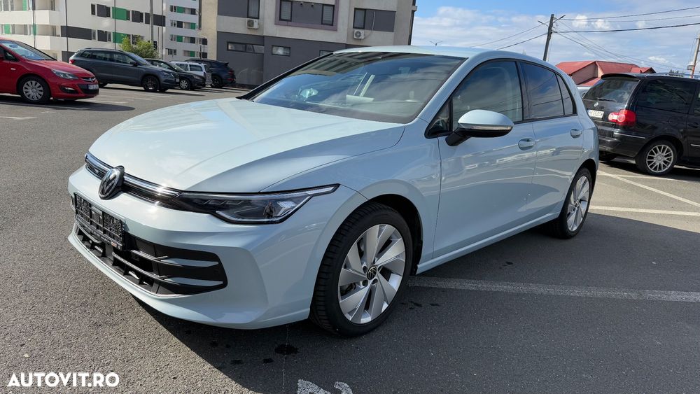 Volkswagen Golf 1.5 eTSI DSG MHEV Advanced - 1