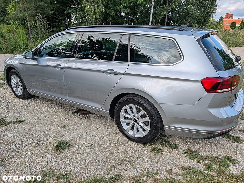 Volkswagen Passat 2.0 TDI SCR DSG - 13
