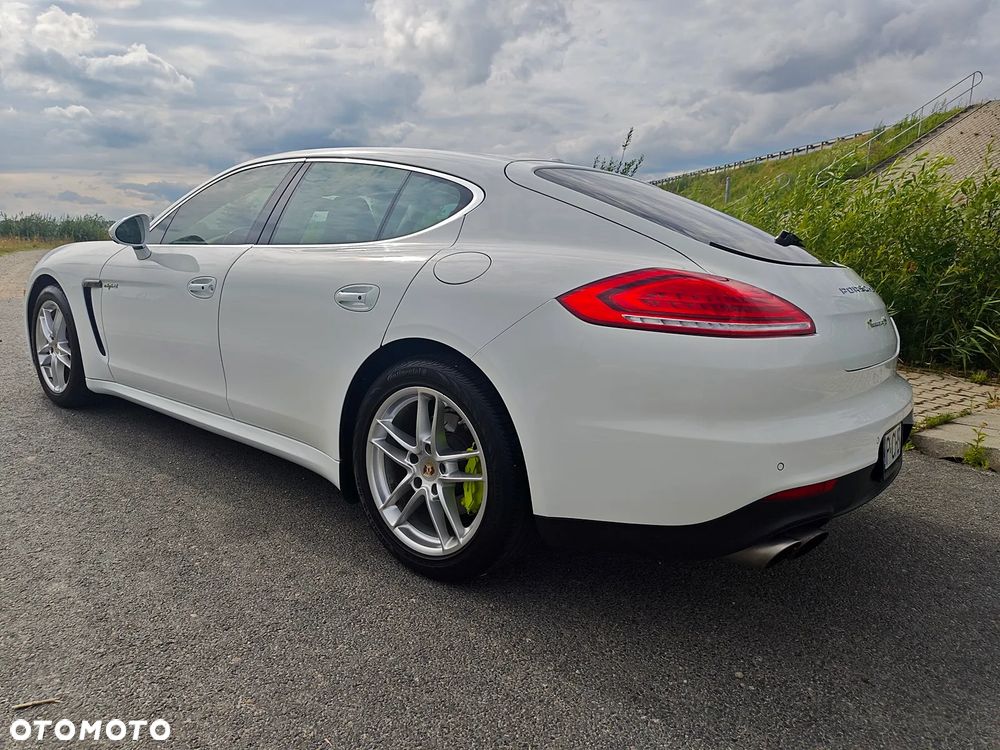 Porsche Panamera - 14