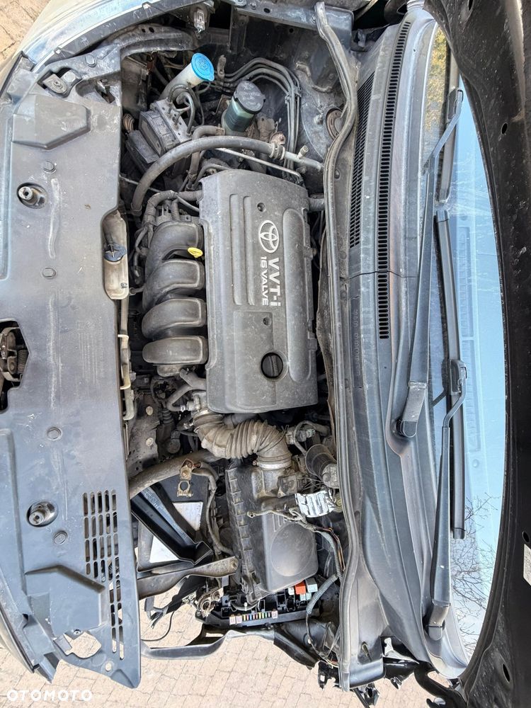 Toyota Corolla Verso - 7