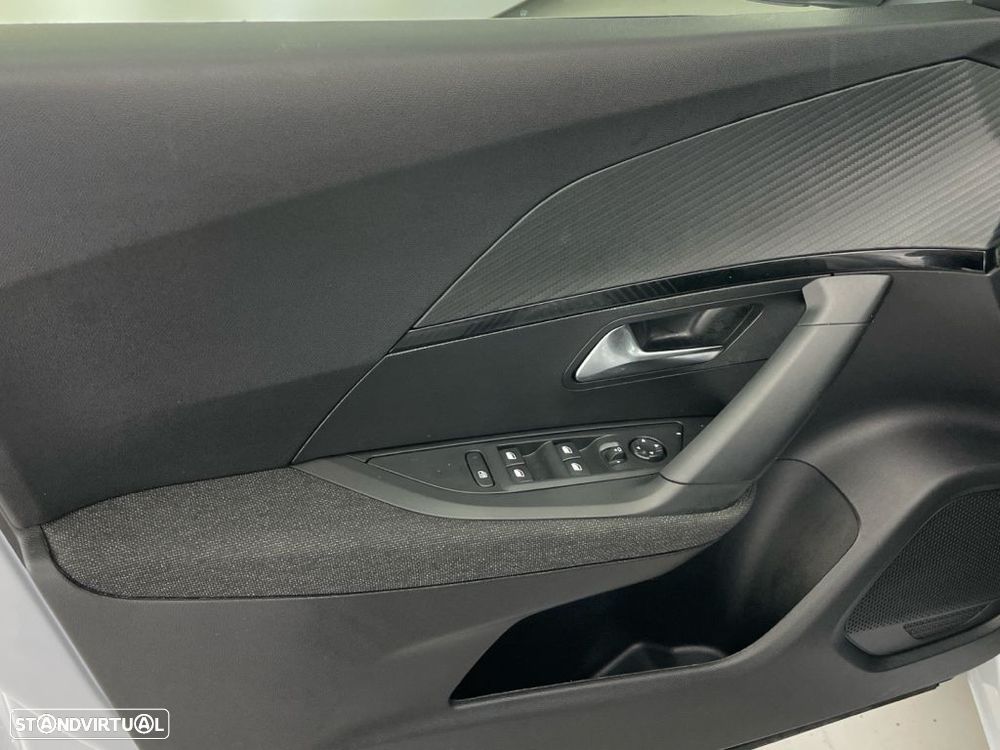 Peugeot e-2008 54 kWh SE Style - 16