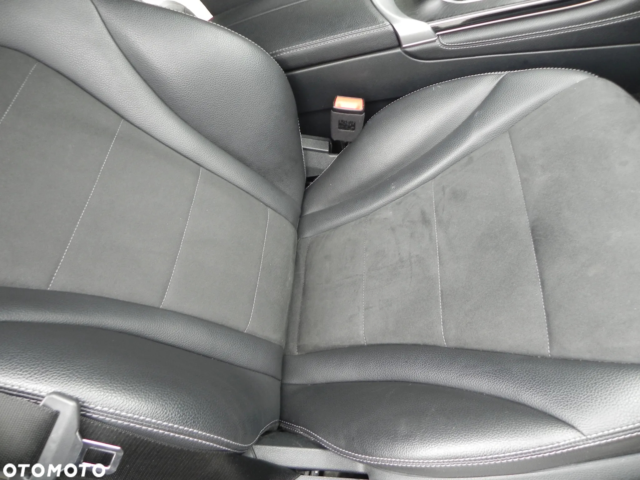 Mercedes-Benz GLC 250 4-Matic - 28