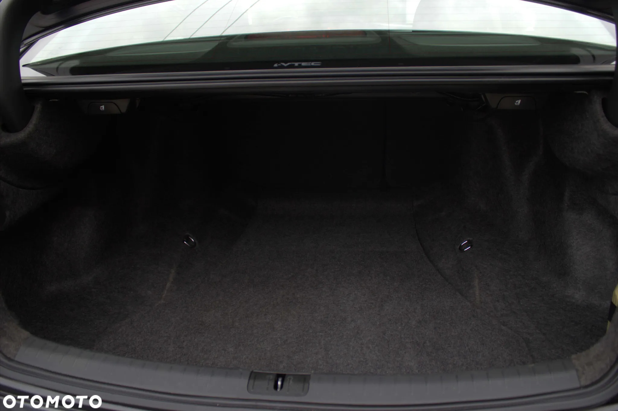 Honda Accord 2.0 Elegance - 15