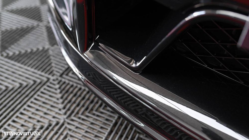 Nissan GT-R 3.8 V6 Black Edition - 24